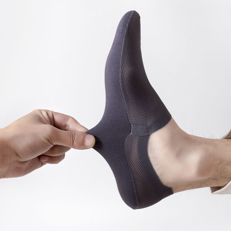 No-Show Socks That Stay Put
